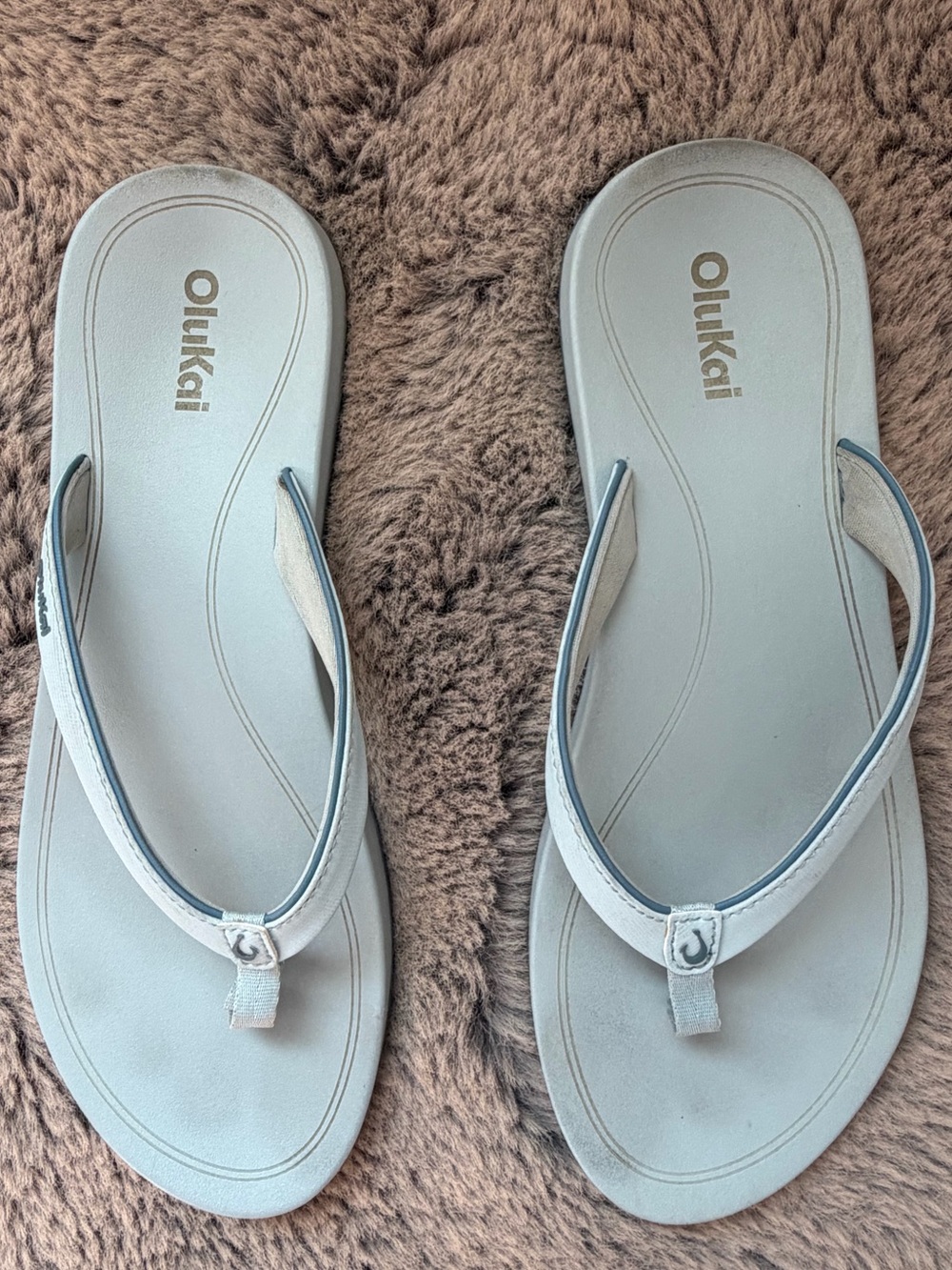 OluKai 'Uiki Women's Light Blue Flip Flop Sandals
